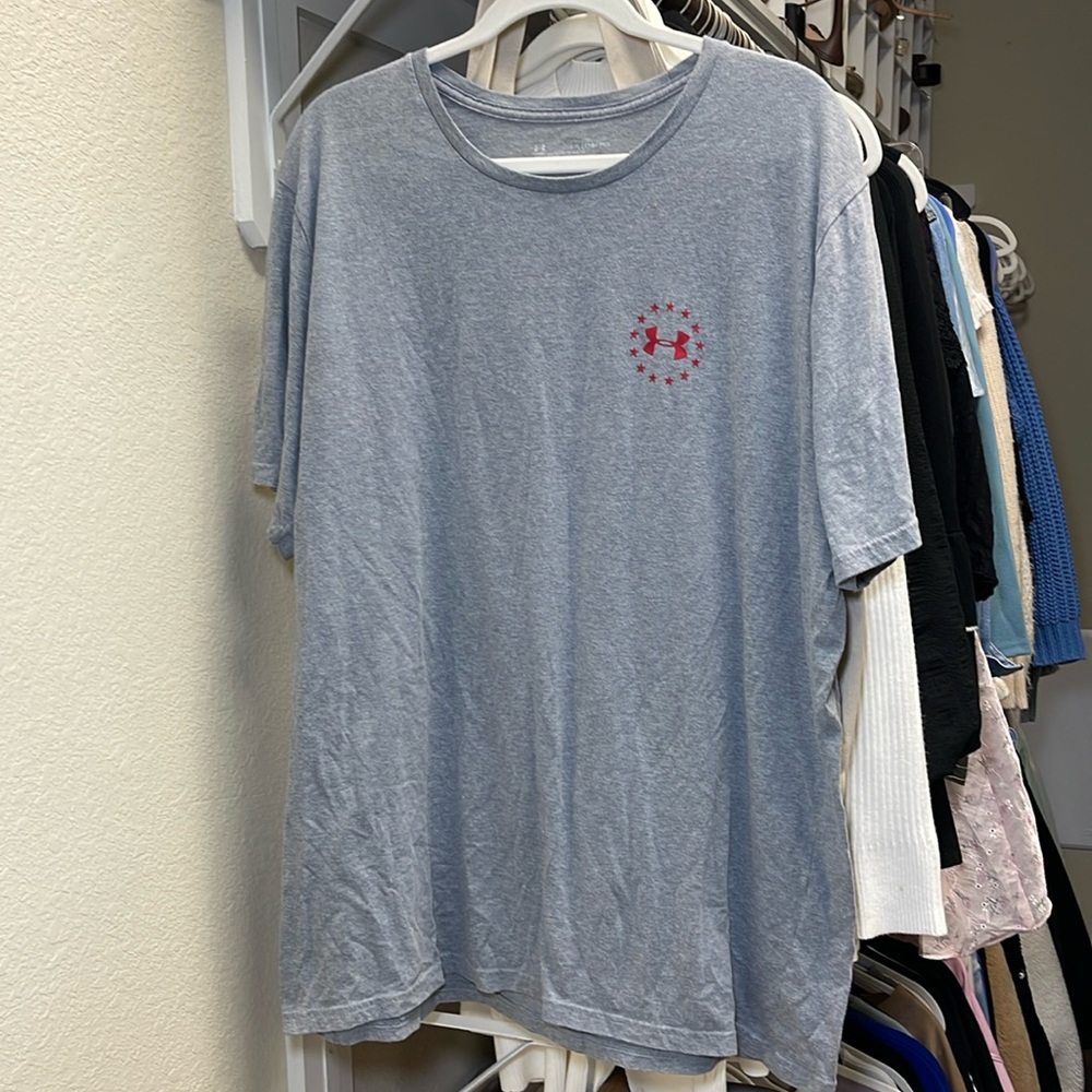 CLOSET CLEAROUT: Mens Under Armour Shirt Sz XXL